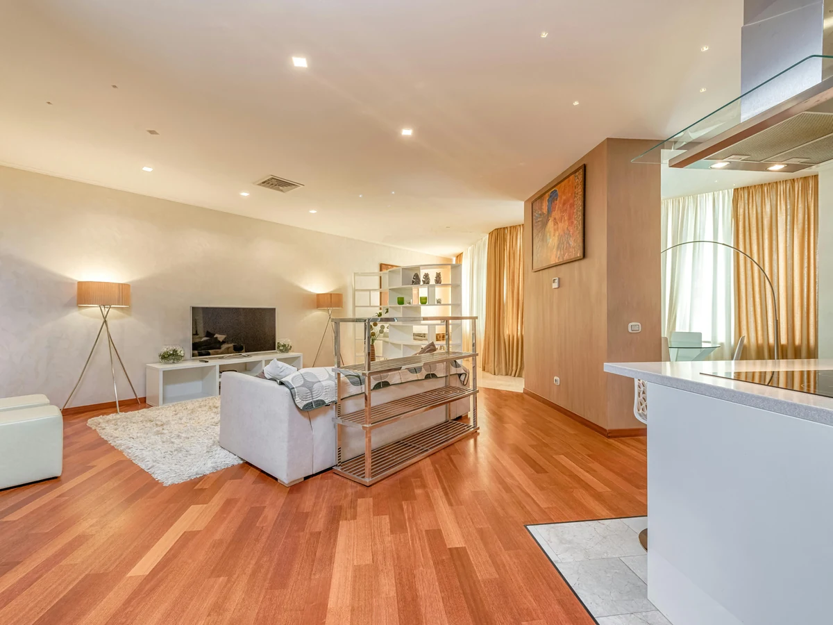 Period property painting in Barnstaple – open plan lounge painted by Barnstaple Decorators